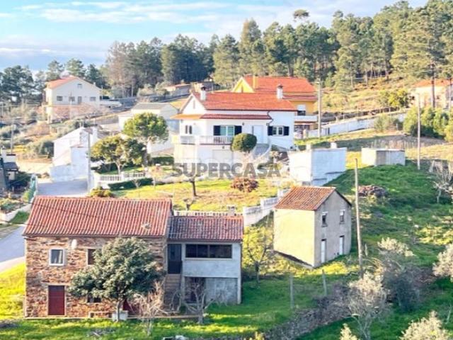 Moradia T3 em Pedra + Anexo e Terreno 1.800 m² Pampilhosa da Serra