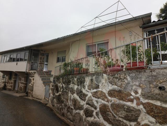 Moradia T3 em Pedra para Reconstrução | Fareja, Fafe