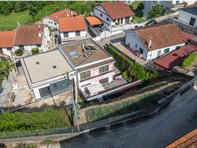 Moradia T3 em Pombeiro de Ribavizela, Felgueiras