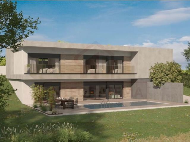 MORADIA T3 EM PROJETO, COM PISCINA, CADAVAL