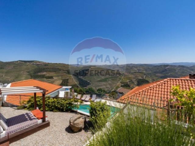 Moradia T3 em Provesende, Gouvães Douro, S.Cristóvão Douro