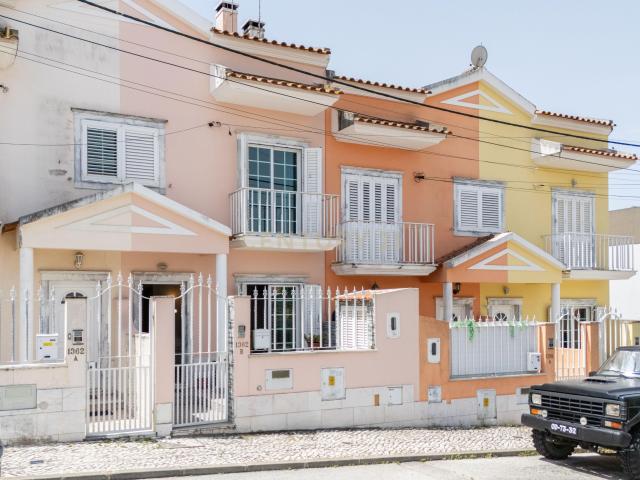 Moradia T3 em Quinta do Conde, Sesimbra Oportunidade Única