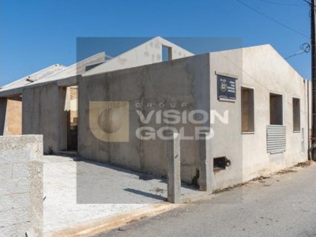 Moradia T3 em Reconstrução Válega Ovar Excelente Oportunidade de Investimento