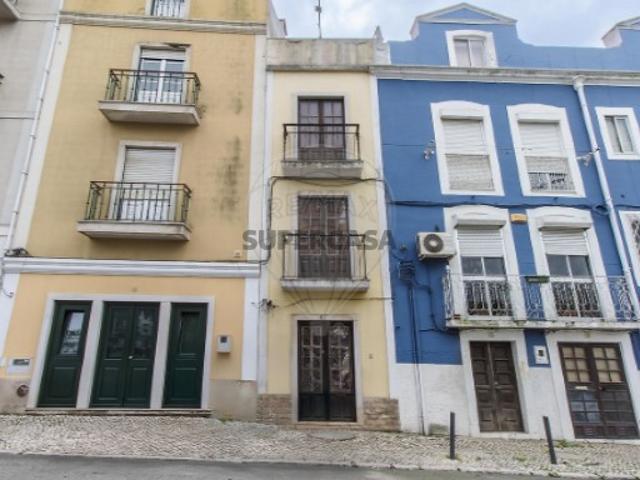 Moradia T3 em São Sebastião
