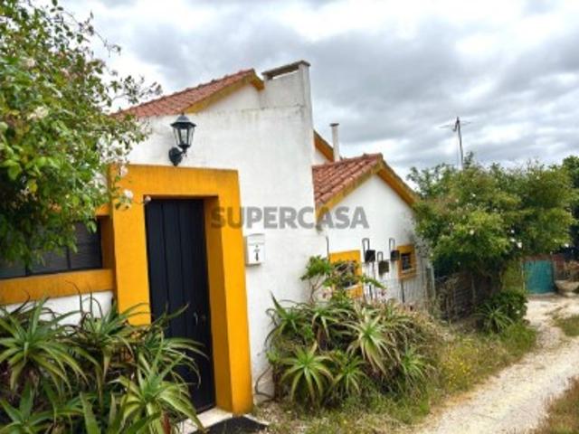 Moradia T3 em Salir de Matos