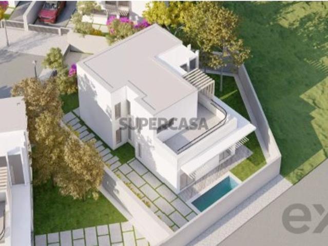 Moradia T3 em Santa Maria, São Pedro e Sobral da Lagoa