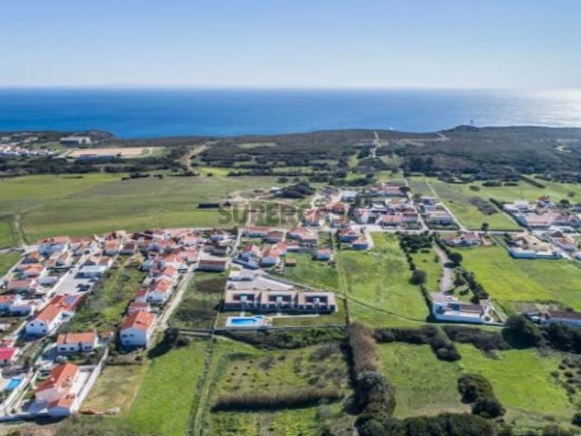 Moradia T3 em Sesimbra Castelo