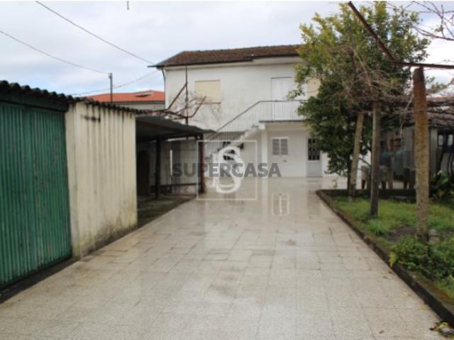 Moradia T3 em Sobrosa