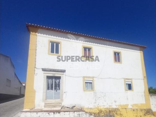Moradia T3 em Viana do Alentejo