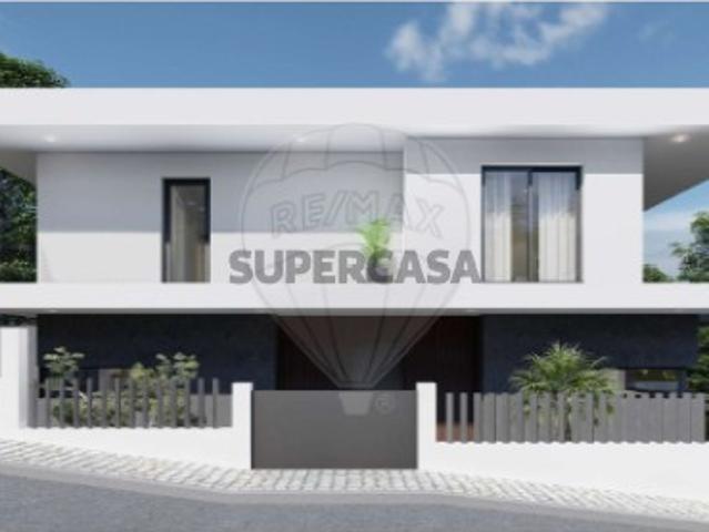 Moradia T3 em Vialonga