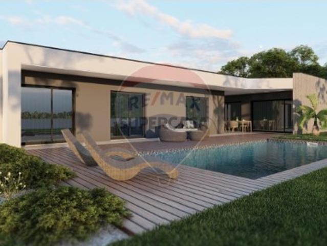 Moradia T3 em Vila de Prado