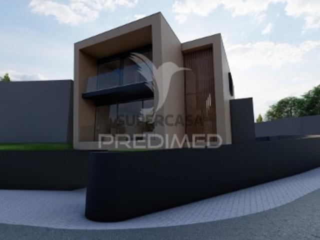 Moradia T3 em Vila de Prado
