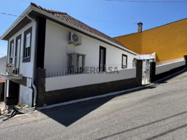 Moradia T3 em Vila Marim