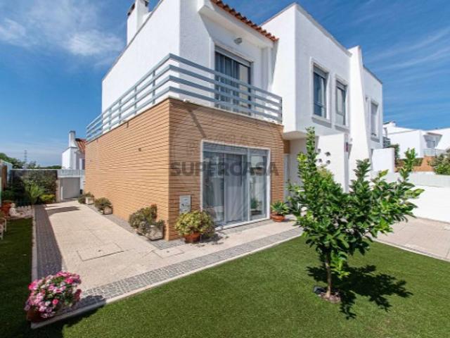 Moradia T3 em Vila Nova da Rainha