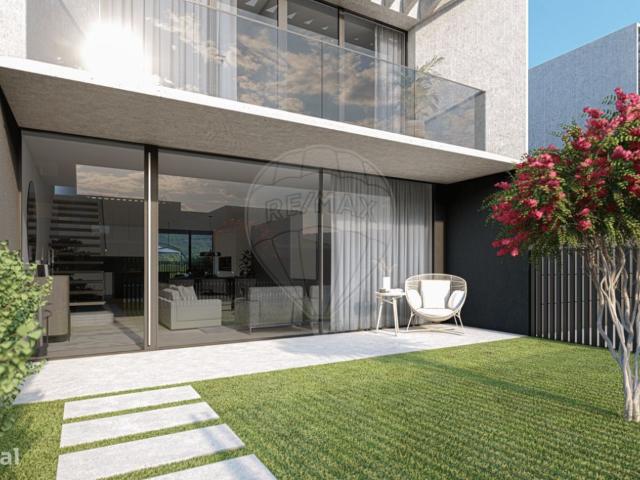 Moradia Nova T3 + Escritrio em Palmeira, Braga