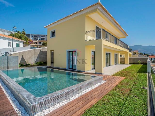 Moradia T3 Funchal 468m² São Martinho
