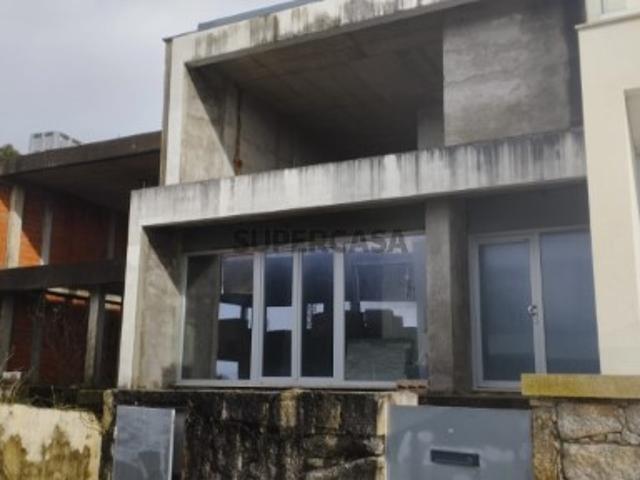 Moradia T3 Fase de construção Areosa