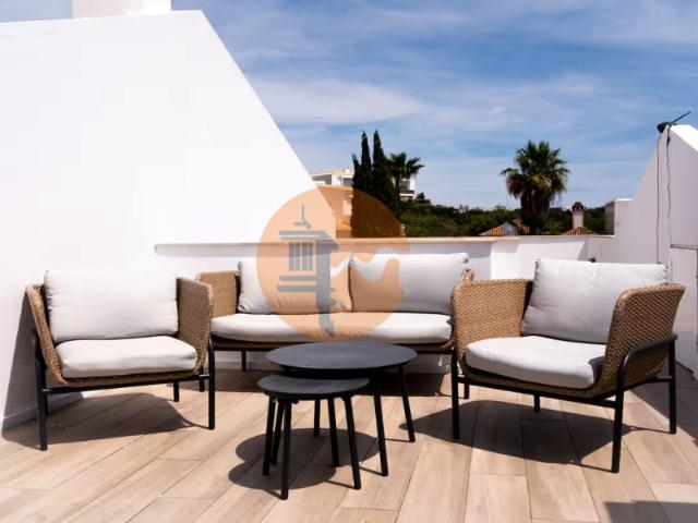 Moradia T3 geminada em condomínio fechado Ocean View