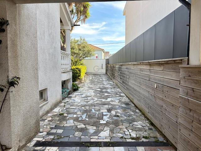 Moradia T3 Independente a 2 min da Praia 280m² Canidelo