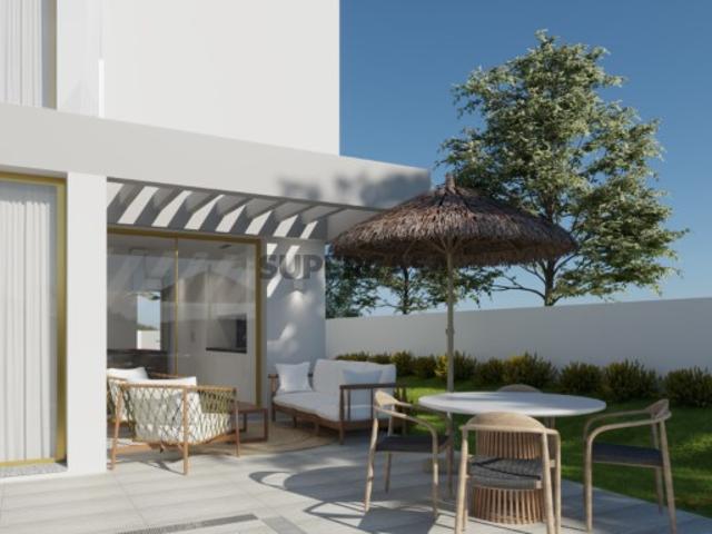 Moradia T3 independente com jardim em Gouveia, Sintra
