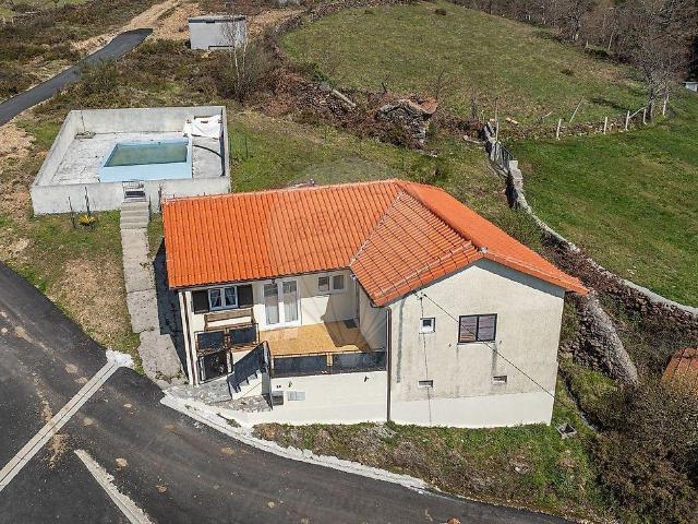 Moradia T3 individual em Ferral, Montalegre