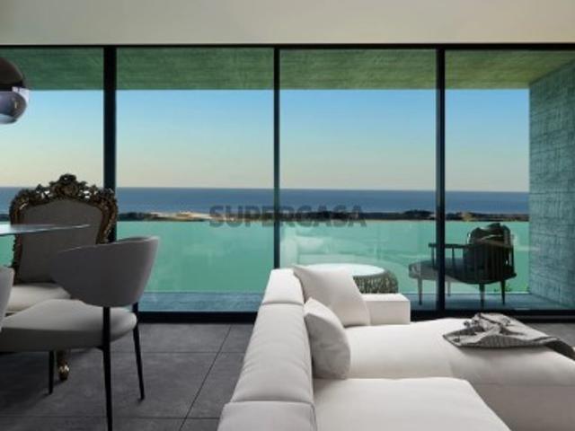 Moradia T3, inserida num empreendimento à Beira Mar na Costa Prata: Oásis de Luxo e Bem Estar