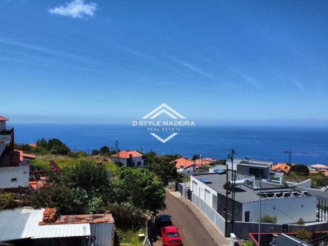 Moradia T3 Isolada Com Piscina E Vista Mar Para Venda Na Cal. 194m² Arco Da Calheta