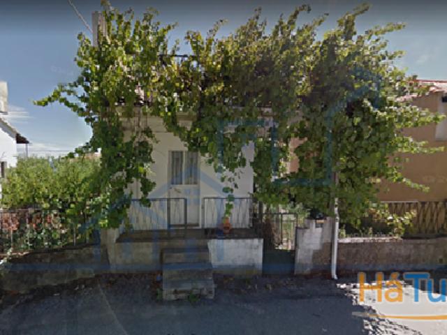 Moradia T3 isolada com Terraço Lousa Torre de Moncorvo | 26064079475