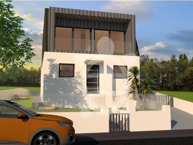 Moradia T3 isolada com terreno em Pereira