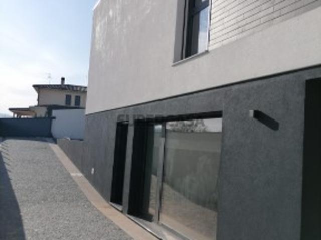 Moradia T3 isolada Nova Centro Trofa