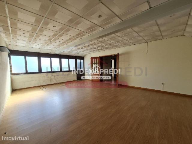 Moradia T3 Isolada Noguera do Cravo O. Hospital