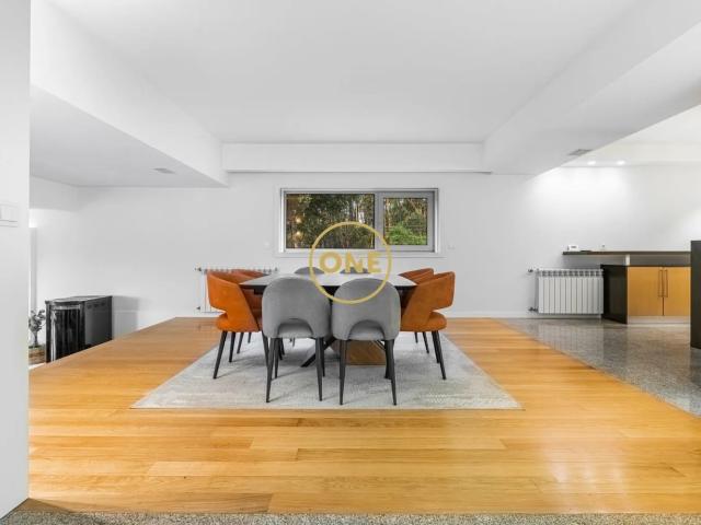 Moradia T3 Luxo com Piscina