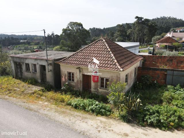 Moradia T3 localizada em Urqueira, Ourm