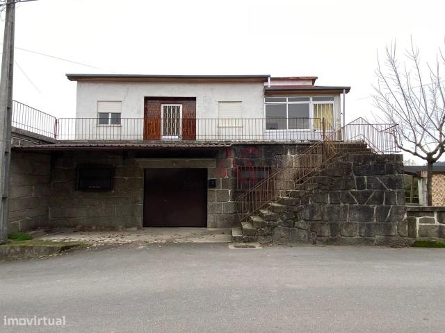 Moradia T3 para remodelar em Ordem, Lousada
