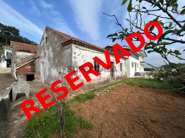 Moradia T3 para restaurar perto das Praias