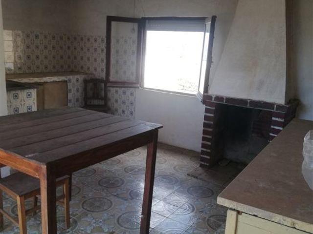 MORADIA T3 PARA RESTAURAR | 24033759004