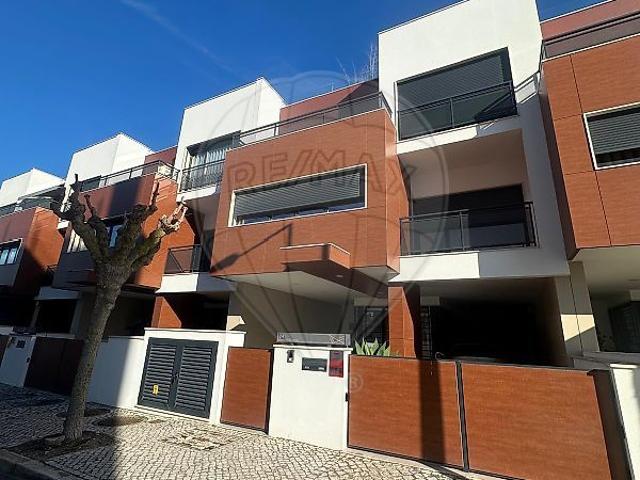 Moradia T3 para venda