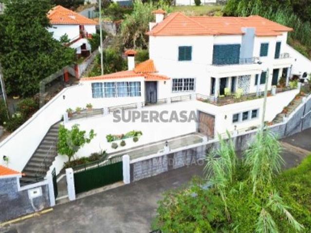 Moradia T3 para venda no Funchal