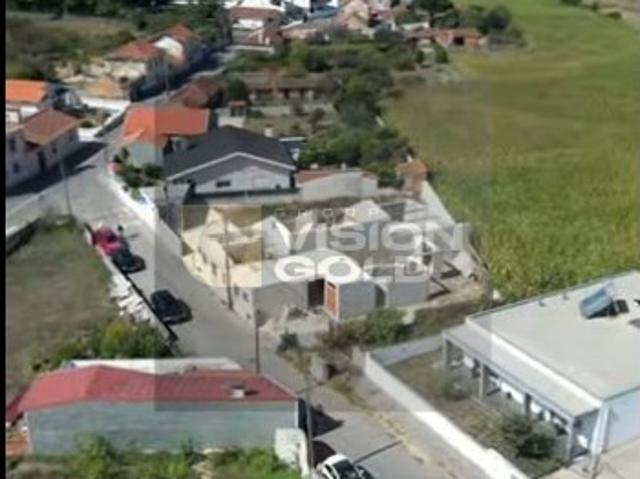 Moradia T3 perto do centro de Válega