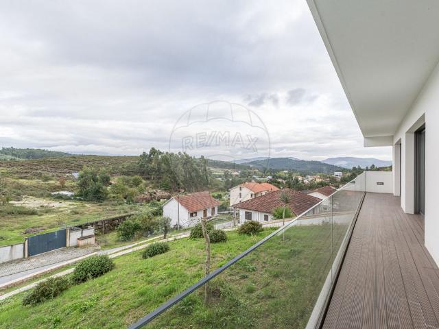 Moradia T3, Póvoa de Lanhoso Nossa Senhora do Amparo, Póvoa de Lanhoso | BPI Expresso Imobiliário