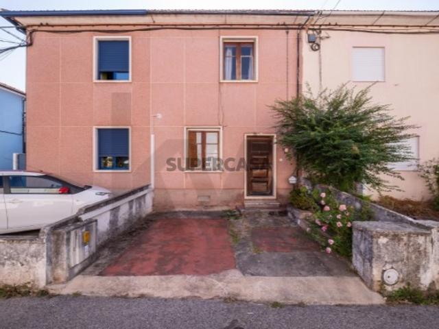 Moradia T3 Rua Infante santo