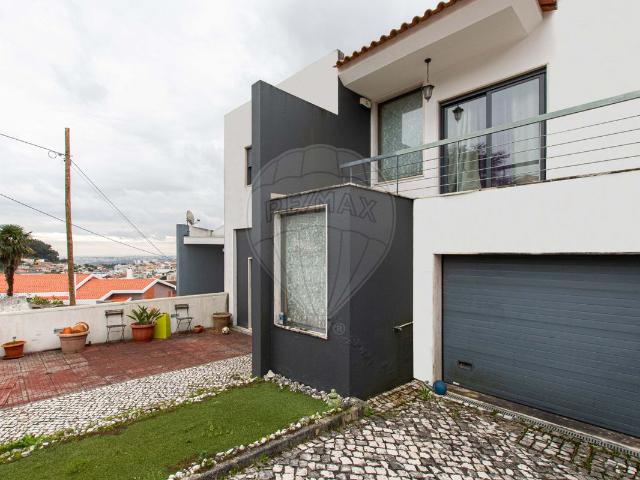 Moradia T3, Ramada e Caneças, Odivelas | BPI Expresso Imobiliário