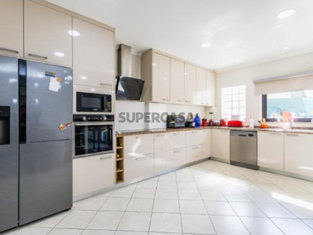 Moradia T3 Remodelada, Embra, Marinha Grande