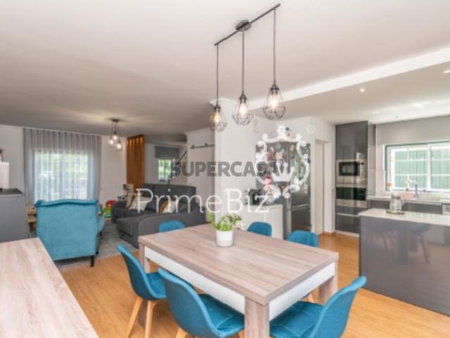 Moradia T3 Remodelada situada na Marinha Grande