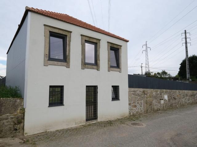 Moradia T3 renovada no Castêlo da Maia