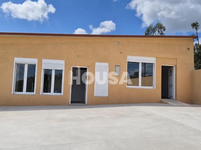 Moradia T3 Renovada | Azoia – Leiria