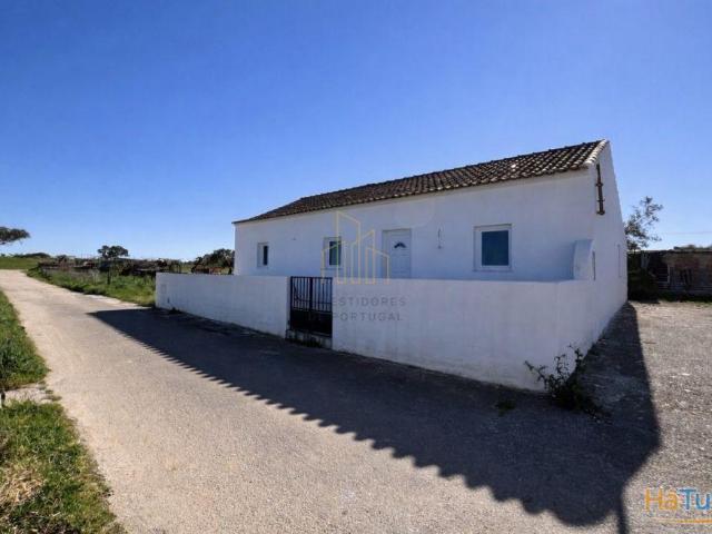 Moradia T3 renovada Cabeça de Carneiro | 26064075570