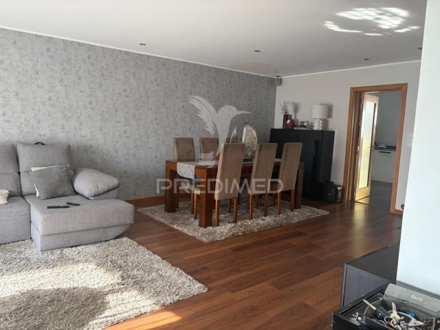 Moradia T3 Renovada com Piscina | Matosinhos