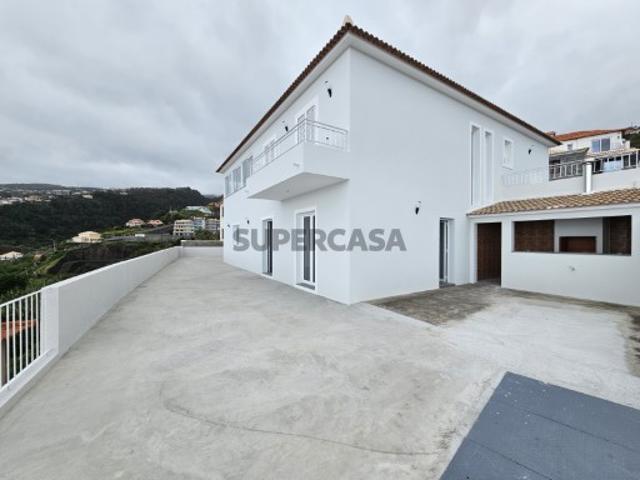 Moradia T3 Santa Cruz