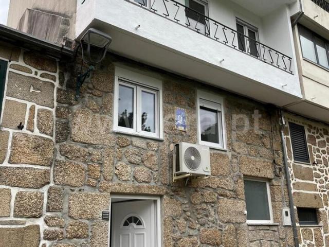 Moradia T3 / Seia, Seia, São Romão e Lapa dos Dinheiros